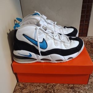 Nike air max size 9 (used)Nike airs size 9 (used)